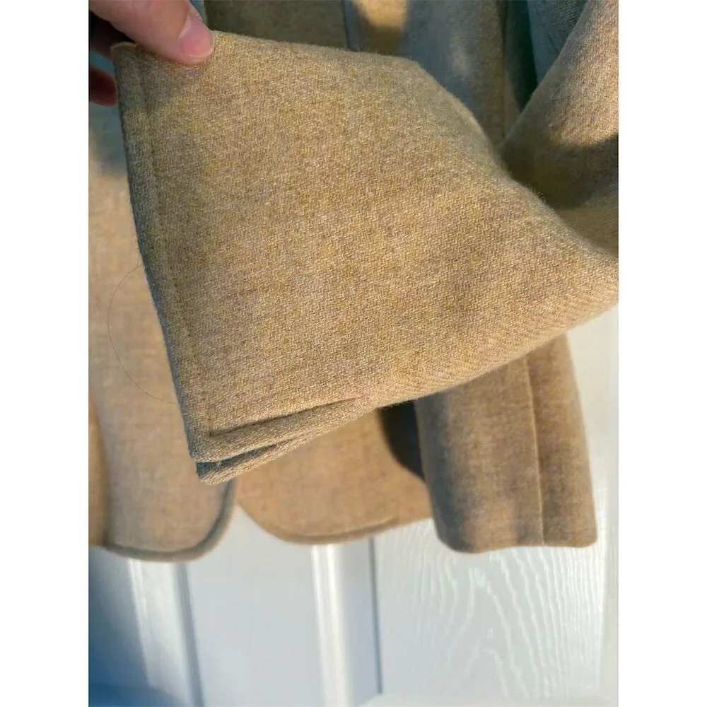 Talbots petite  Women's Wool Blazer blond mix color  Size 12p side pockets - Picture 7 of 8